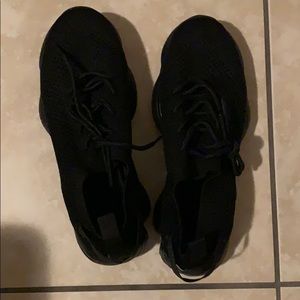 Tiosebon "Puffy" Neon Sneaker